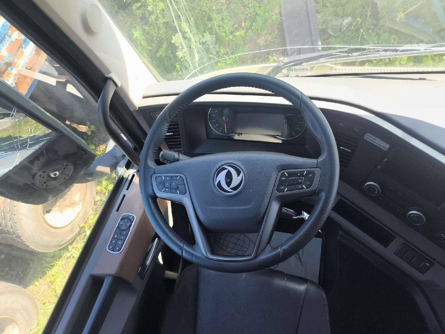 DongFeng GX DFH4180 4x2,  98 944 км, 2024 года в лизинг