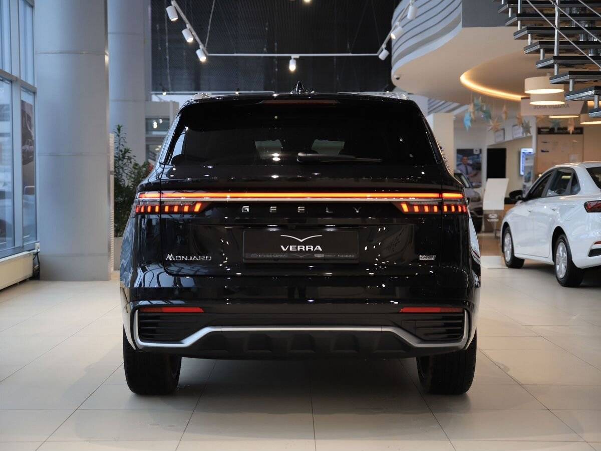 Geely Monjaro Luxury 2.0T (238 hp) 8AT 4WD