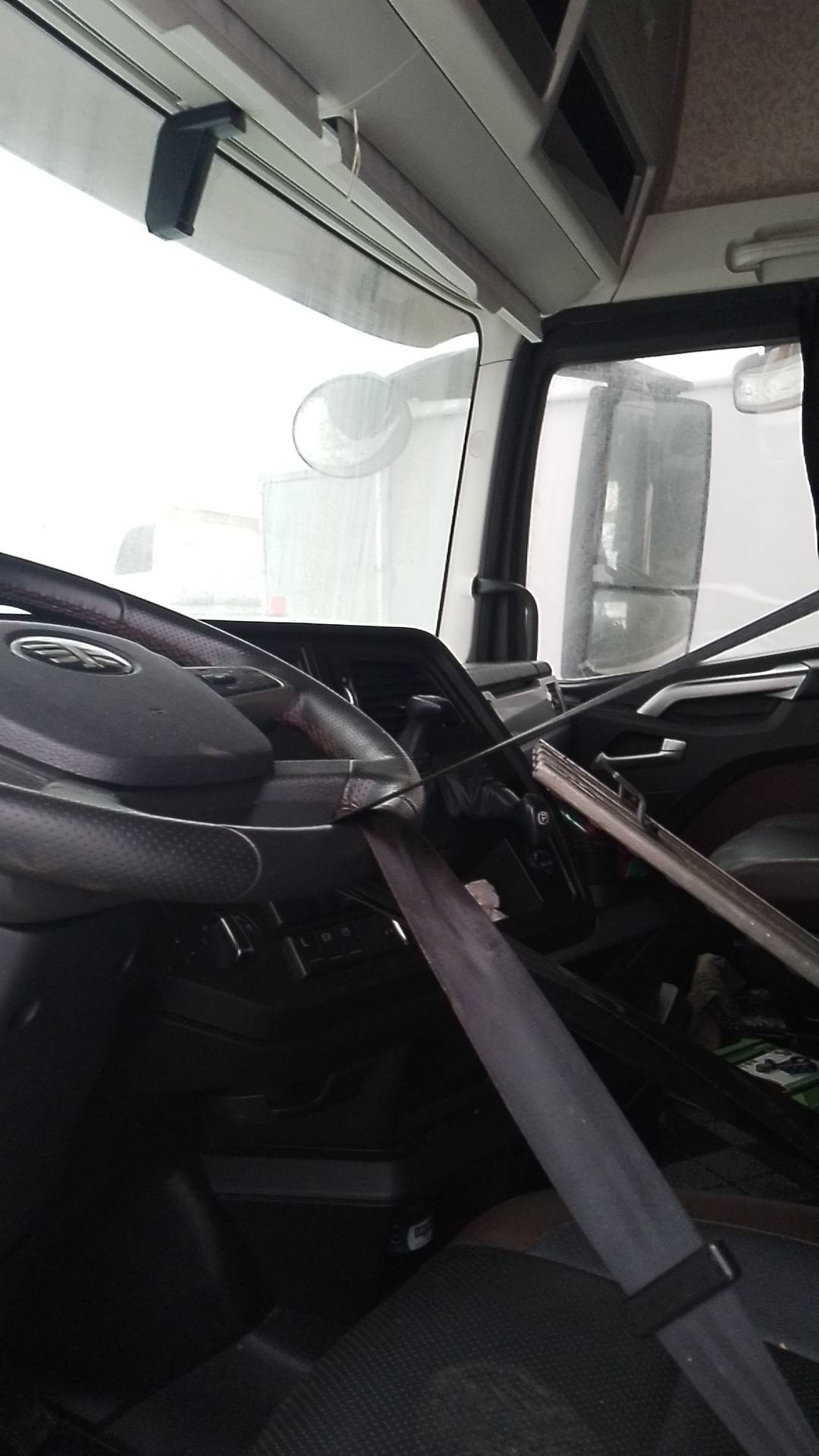 FAW CA4250P77K25T1E5 6x4,  200 000 км, 2023 года в лизинг