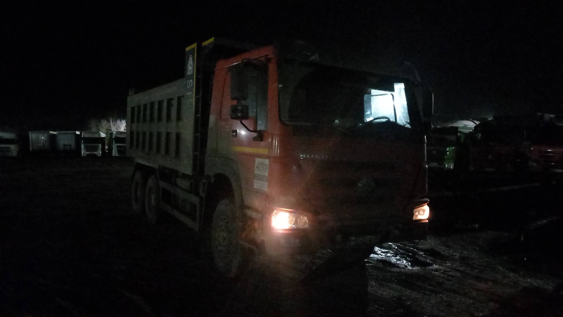 HOWO ZZ3327S3847E 6х4,  151 700 км, 2022 года в лизинг