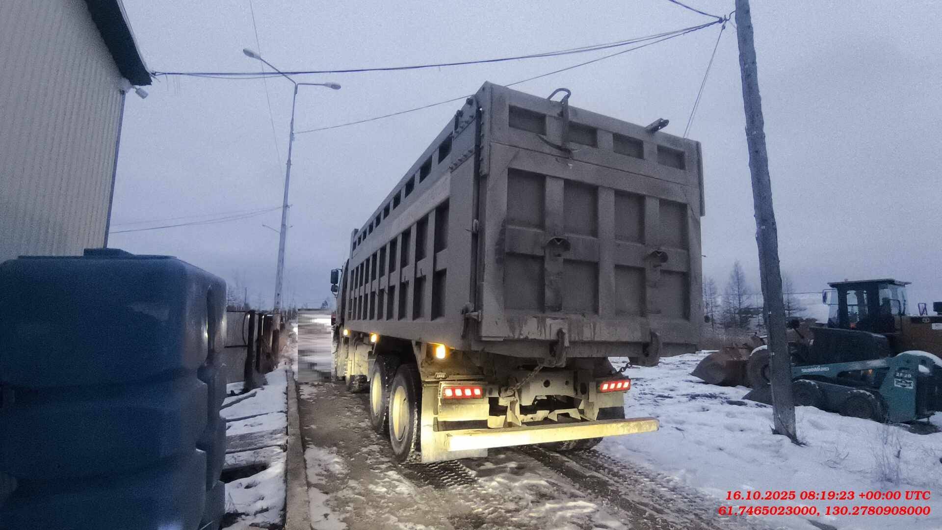 FAW CA3310P66K24T4E5 8х4,  168 692 км, 2022 года в лизинг