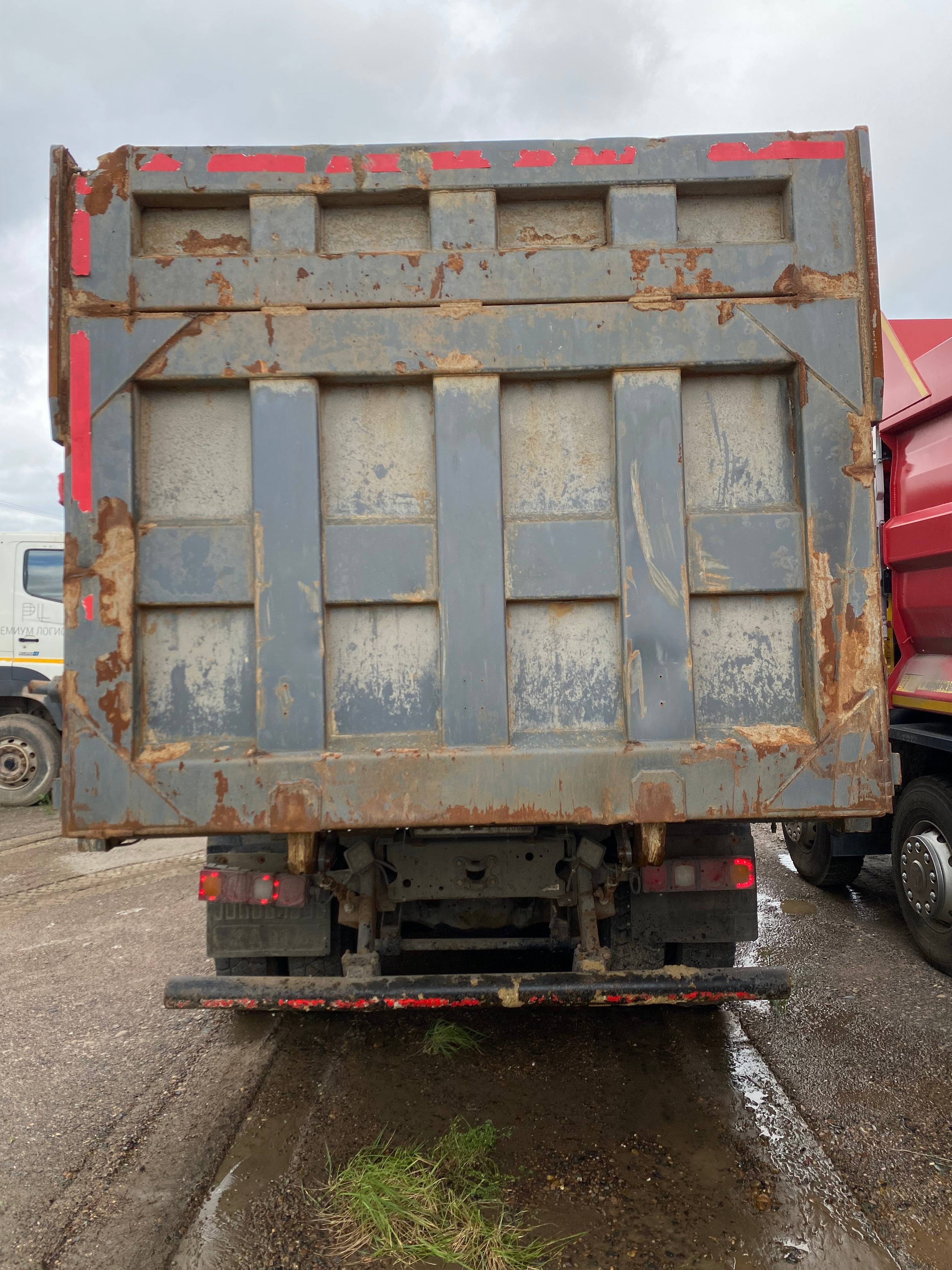 Shacman SX33186V366,  127 937 км, 2022 года в лизинг