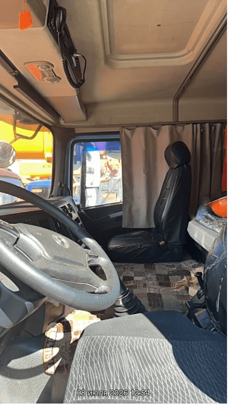 Shacman SX42586V385,  247 571 км, 2023 года в лизинг