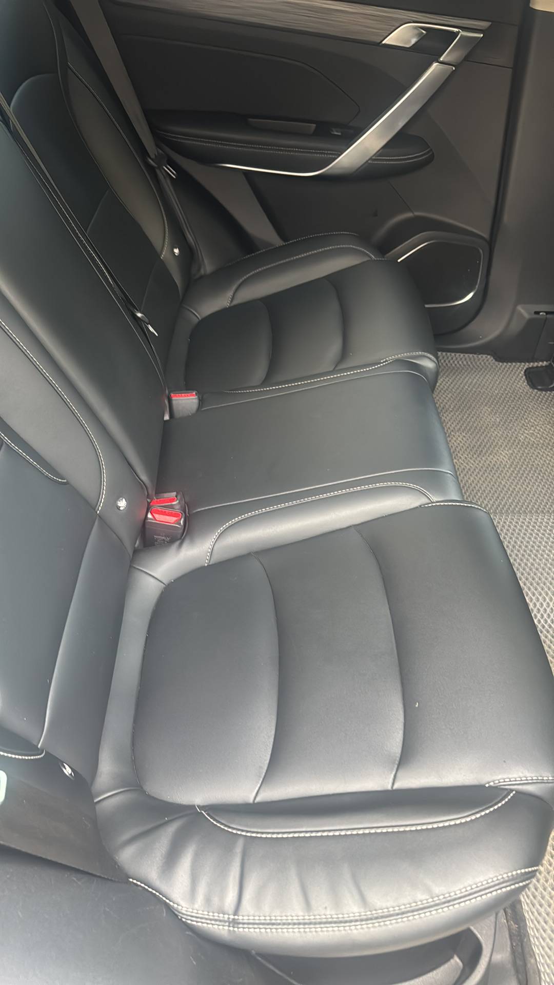 Geely Atlas Pro,  99 915 км, 2023 года в лизинг