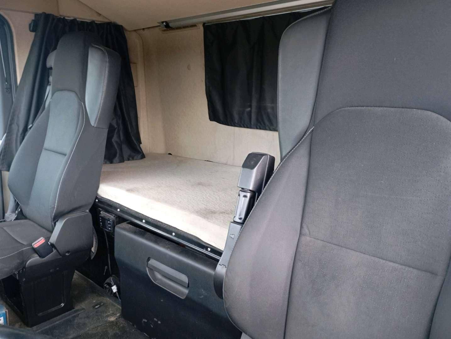 Mercedes-Benz Actros 2648 LS 6X4 (StreamSpace),  414 853 км, 2022 года в лизинг
