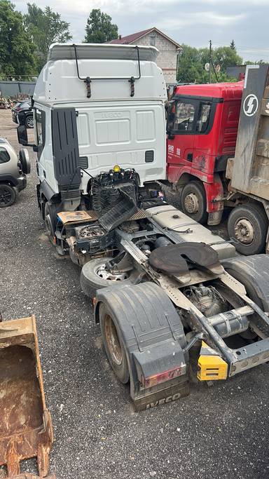 IVECO Stralis AT440S42T/P RR 4x2 (HI-ROAD)