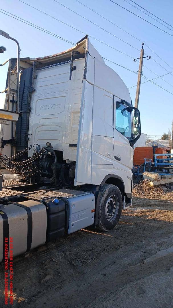 Volvo FH 460 4x2 (FH Globetrotter),  689 226 км, 2022 года в лизинг