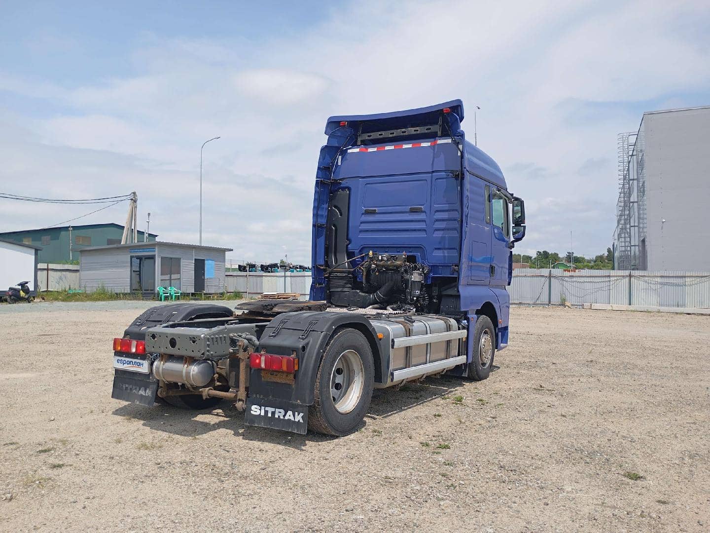 Sitrak C7H MAX ZZ4186V391HE,  883 618 км, 2023 года в лизинг