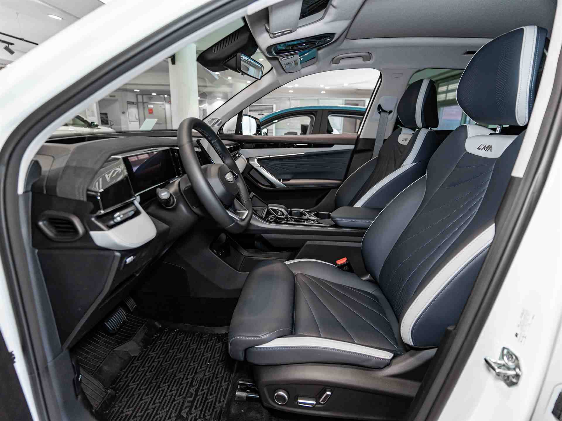 Geely Atlas Flagship 2.0T 8AT 4WD