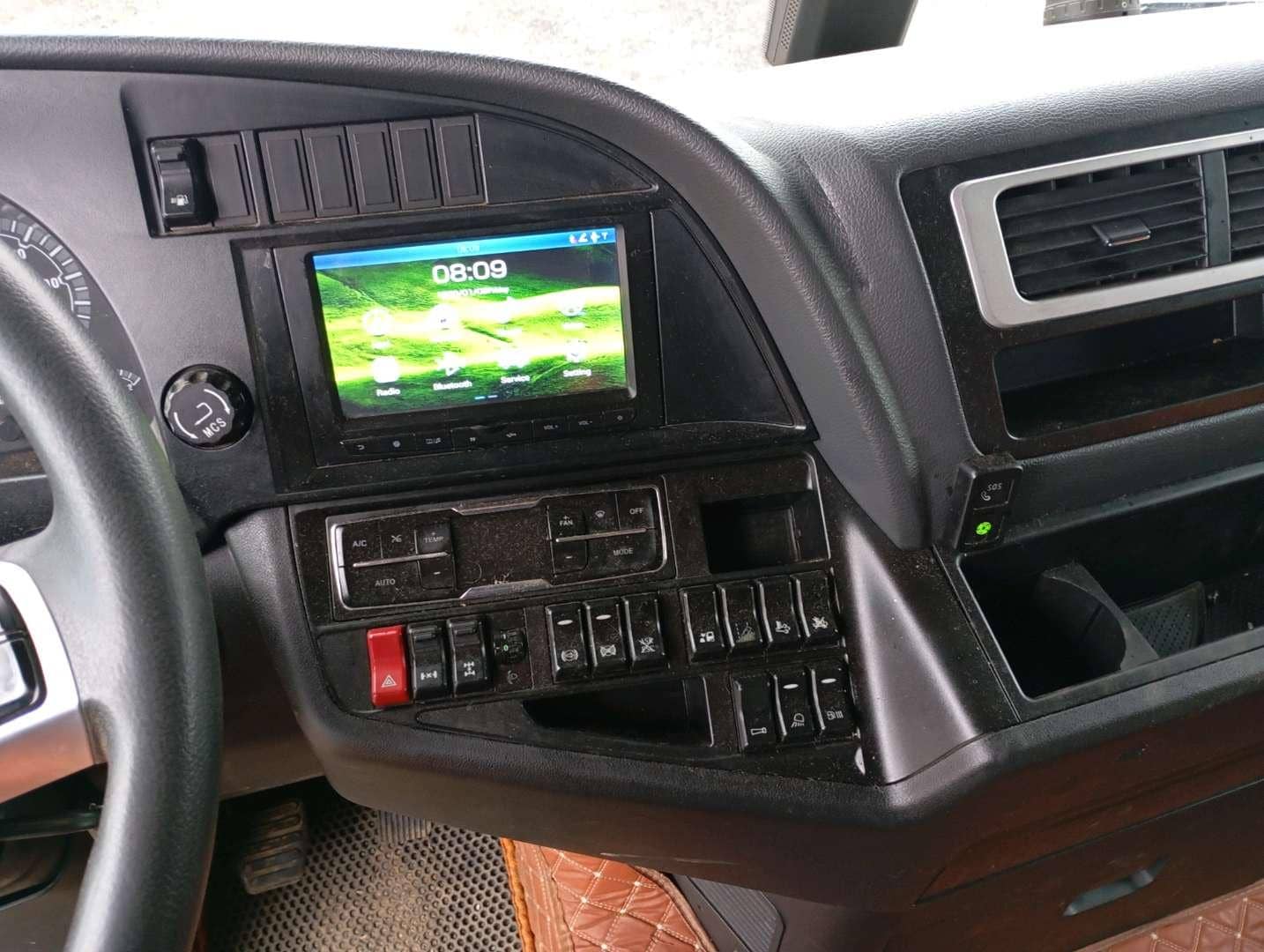 Sitrak ZZ4256V324HF1B,  107 000 км, 2023 года в лизинг