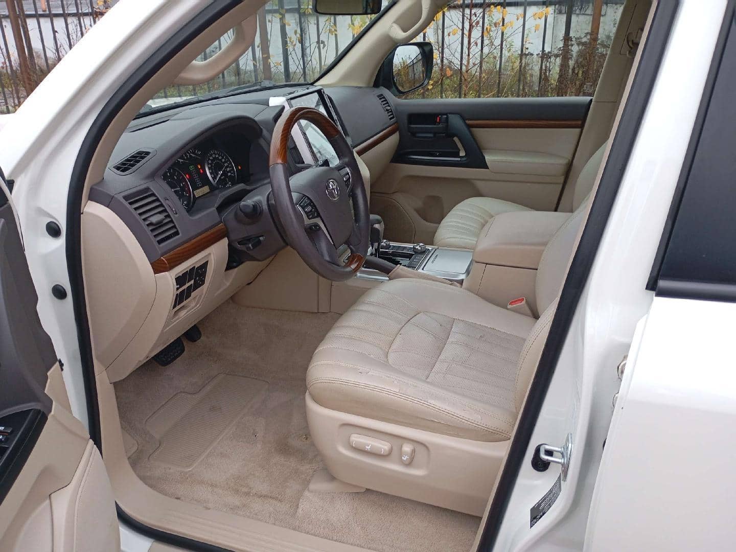 Toyota Land Cruiser 200,  102 703 км, 2021 года в лизинг