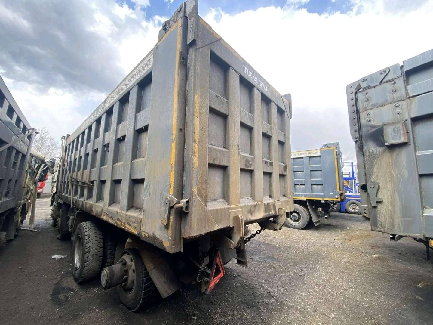 FAW CA3310P66K24T4E4 8x4 (E4),  247 451 км, 2022 года в лизинг