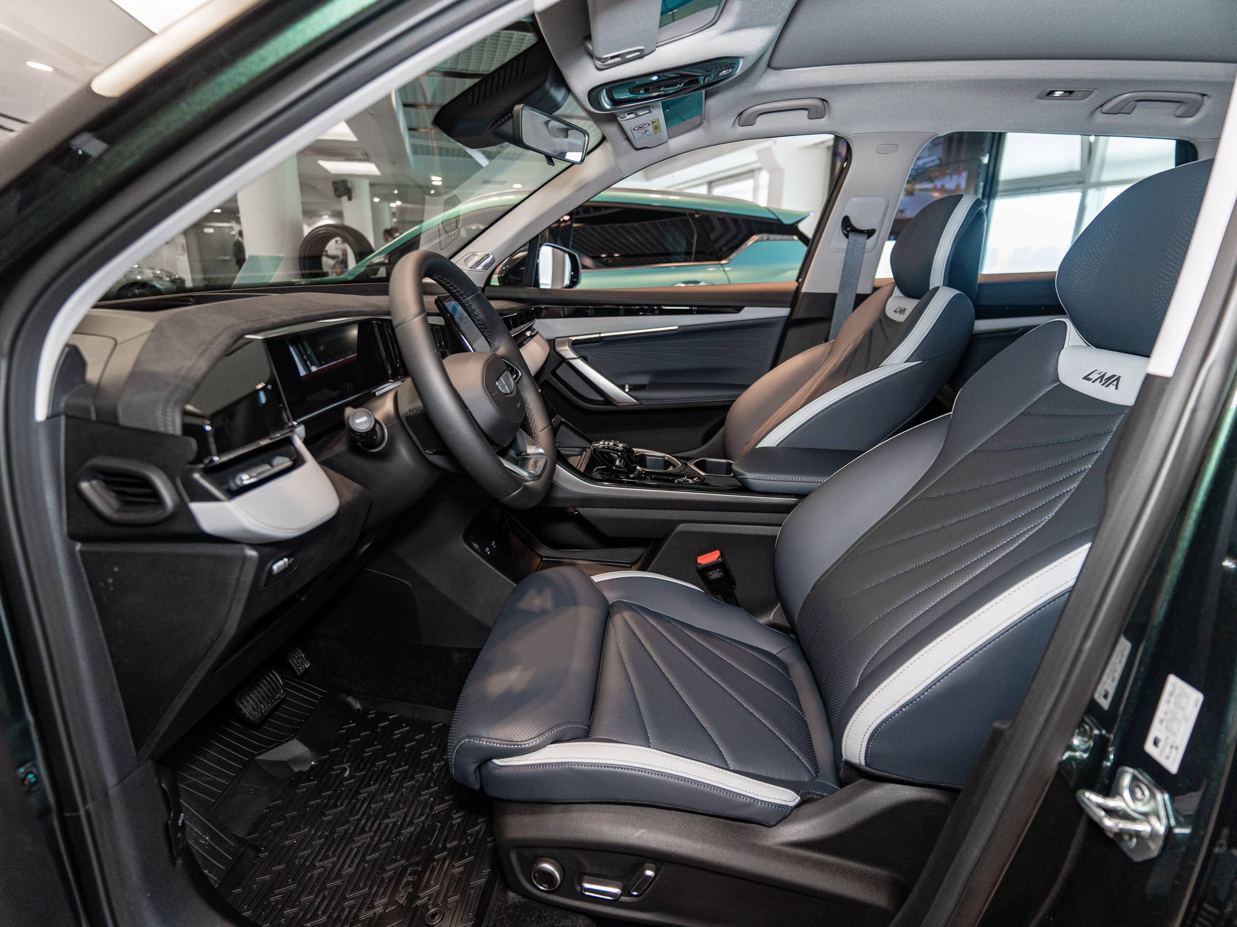 Geely Atlas Flagship 2.0T 8AT 4WD