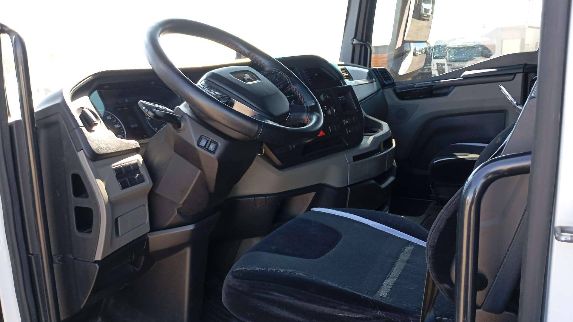 MAN TGX 18.470 4X2 BL SA (GX),  455 290 км, 2022 года в лизинг