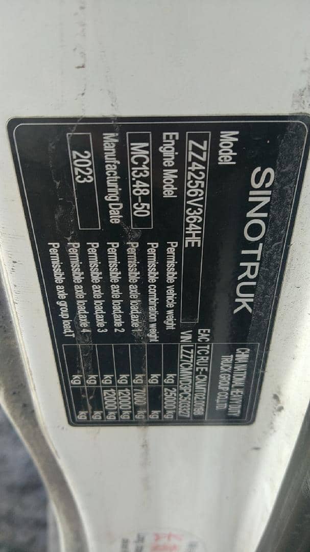 Sitrak С7Н MAX 6×4 ZZ4256V364HE,  455 044 км, 2023 года