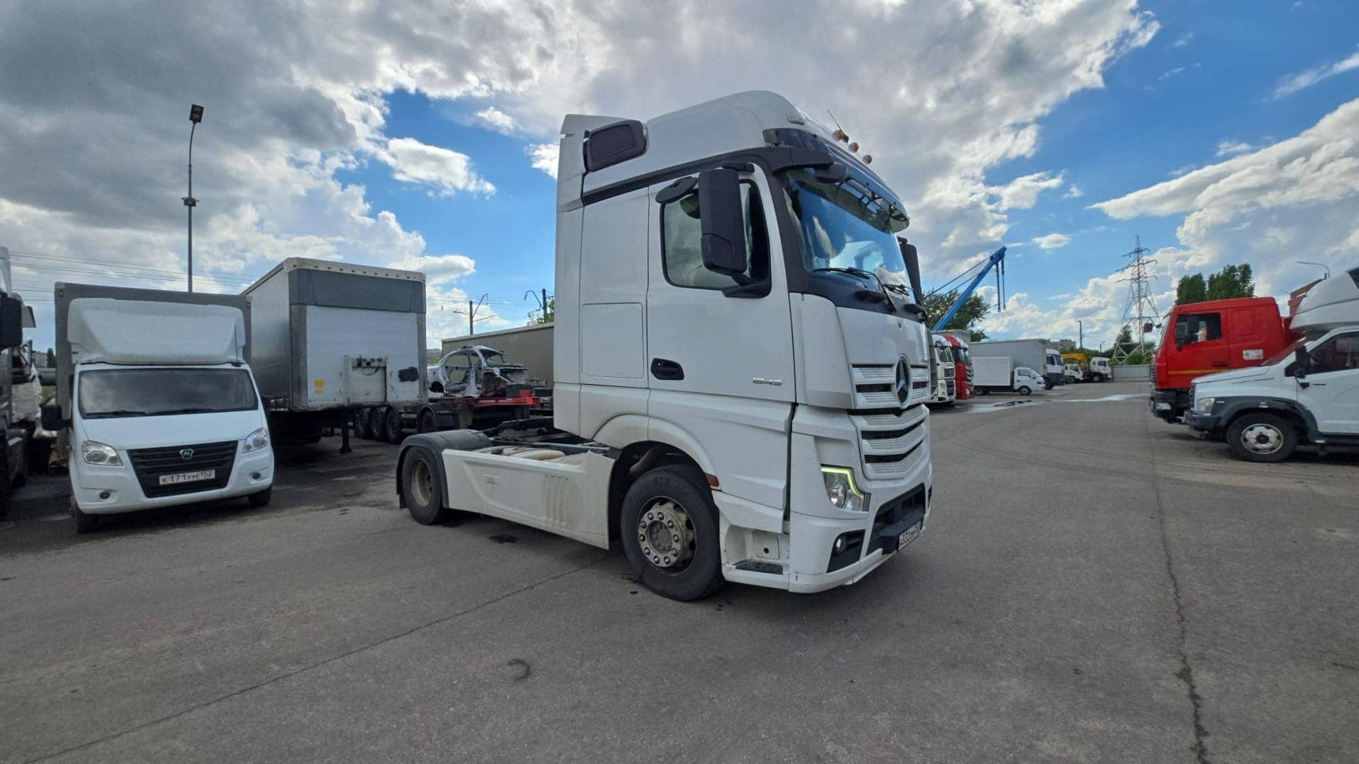 Mercedes-Benz Actros 5 1845 LS 4x2 (BigSpace),  320 000 км, 2021 года в лизинг