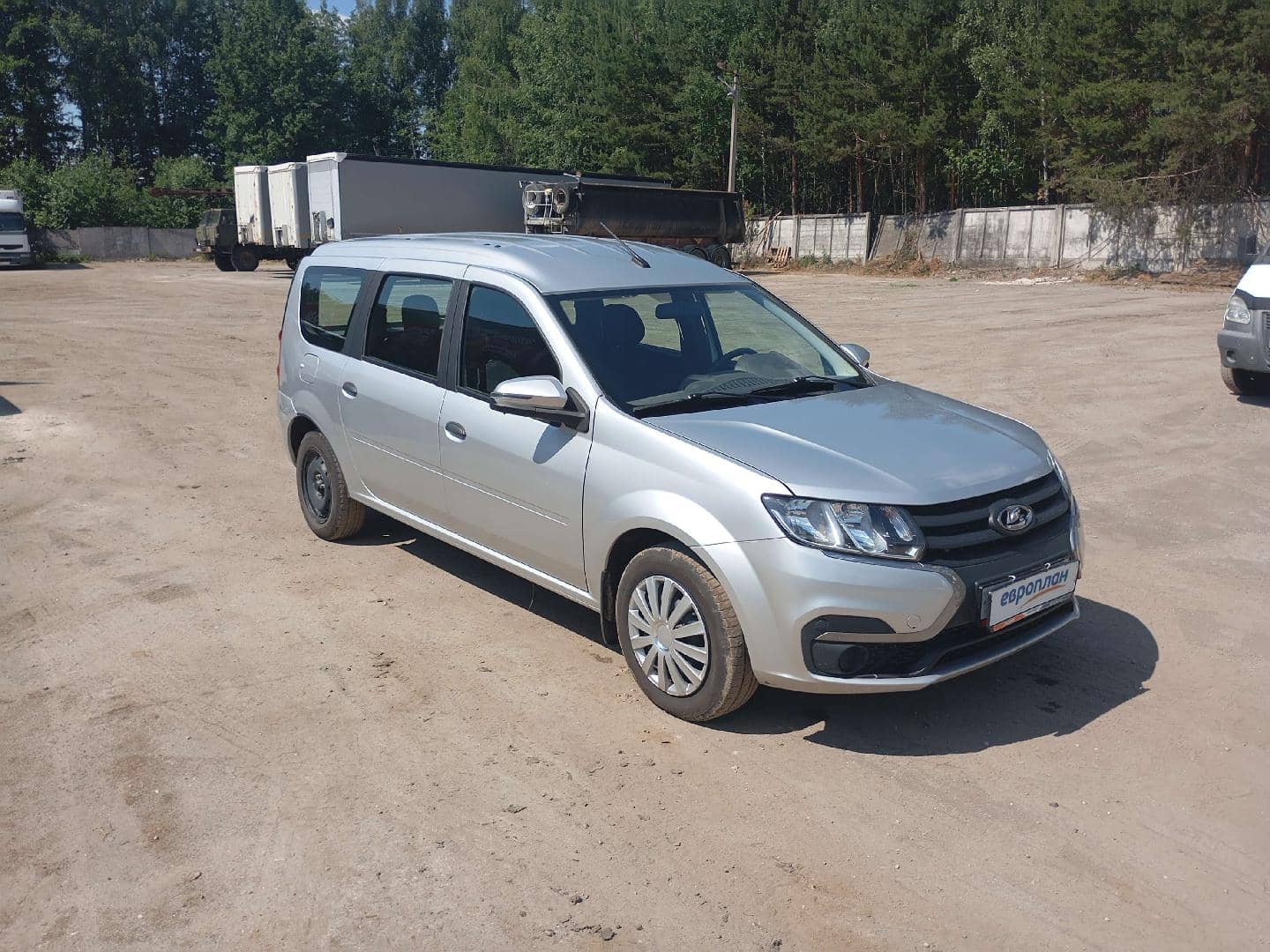 Lada Largus универсал,  32 728 км, 2025 года в лизинг