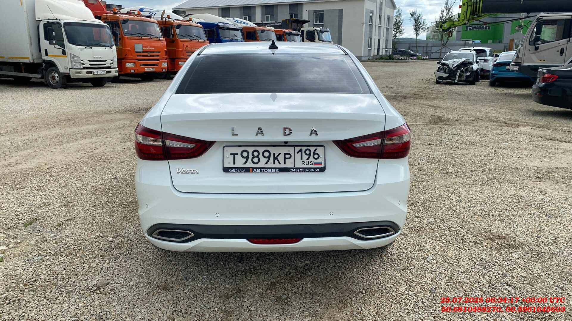 Lada Vesta седан,  4 530 км, 2023 года в лизинг