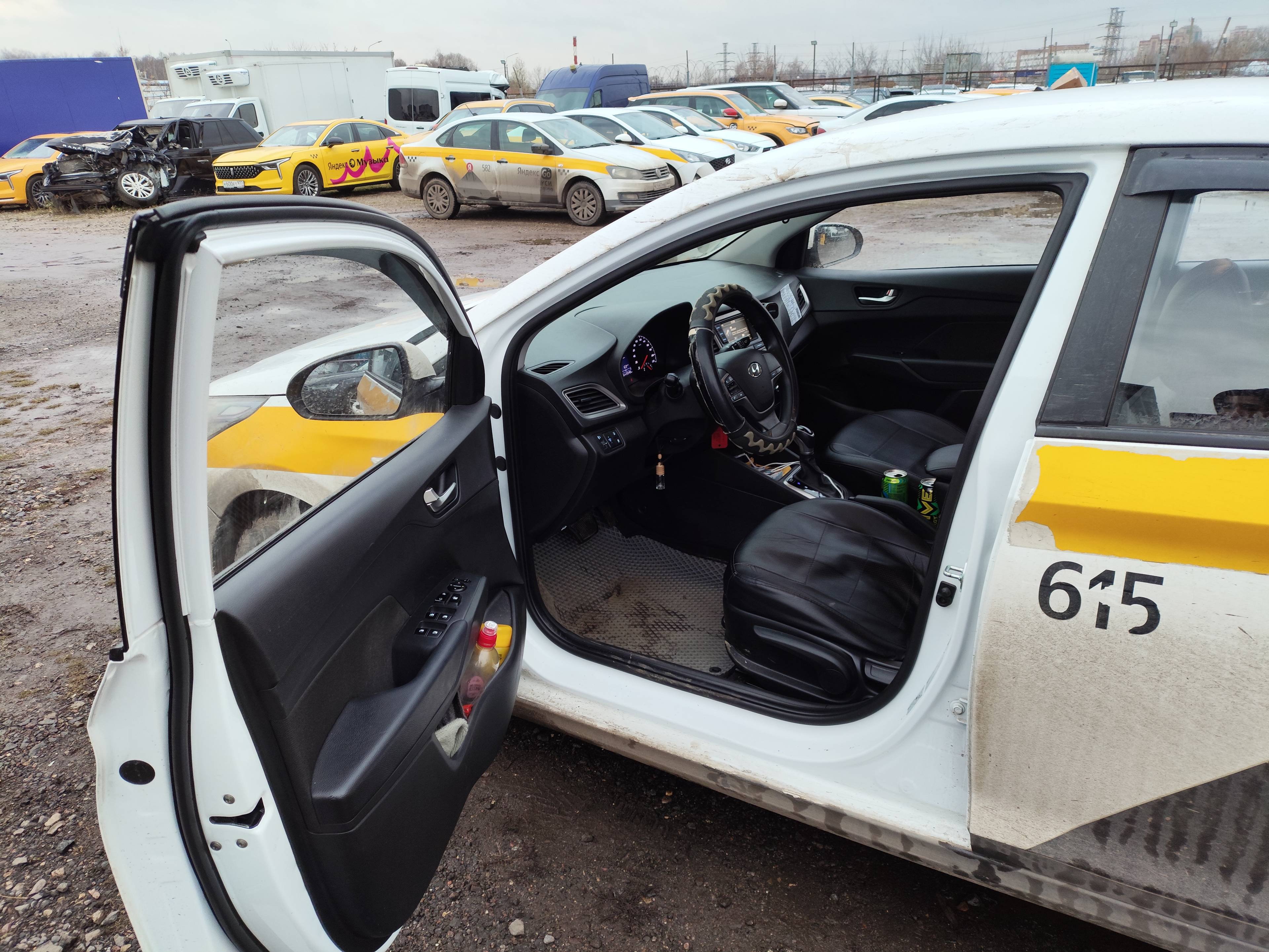 Hyundai Solaris,  255 495 км, 2021 года в лизинг