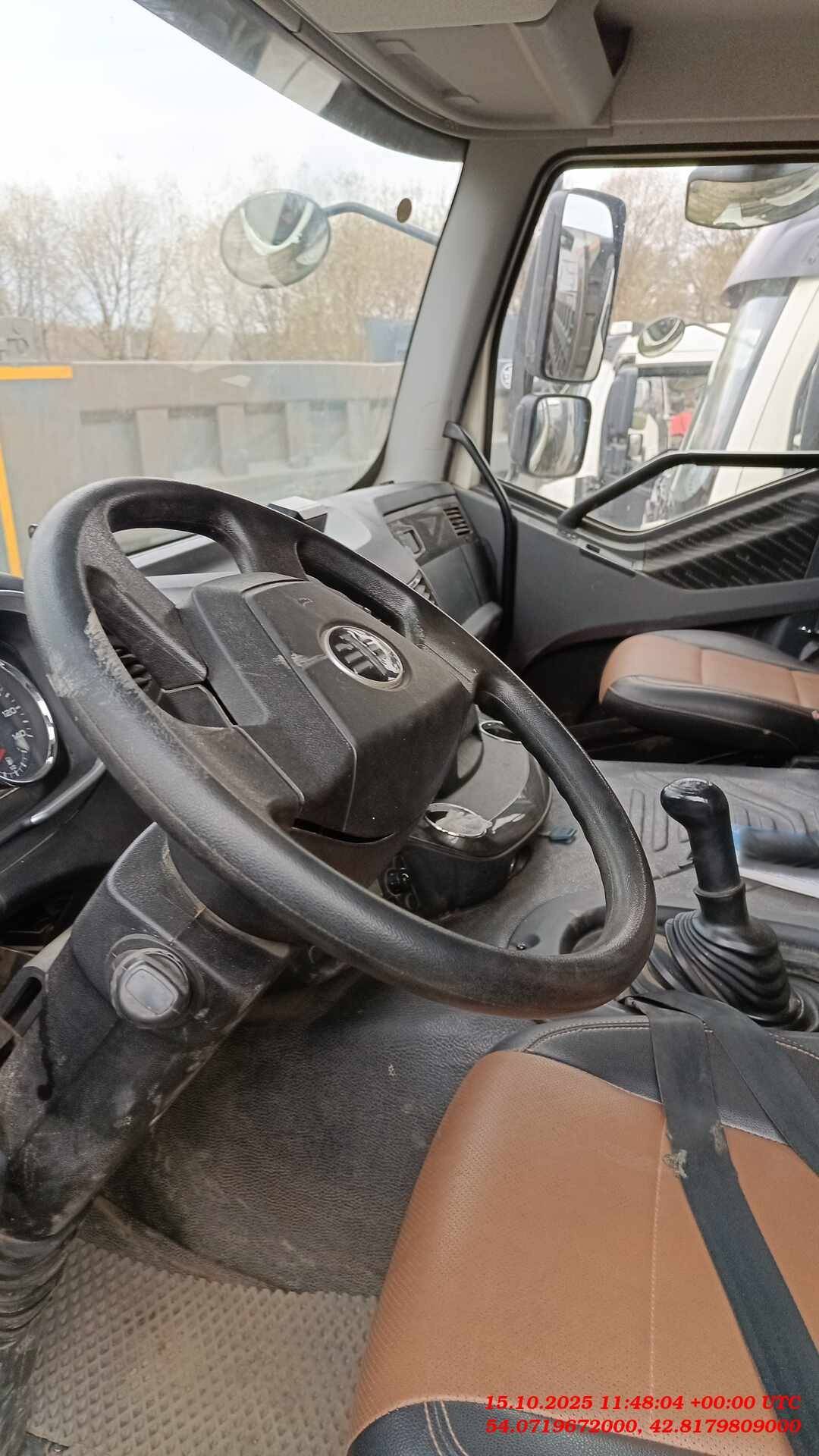 FAW CA3310P66K24T4E5 8х4,  140 685 км, 2023 года в лизинг