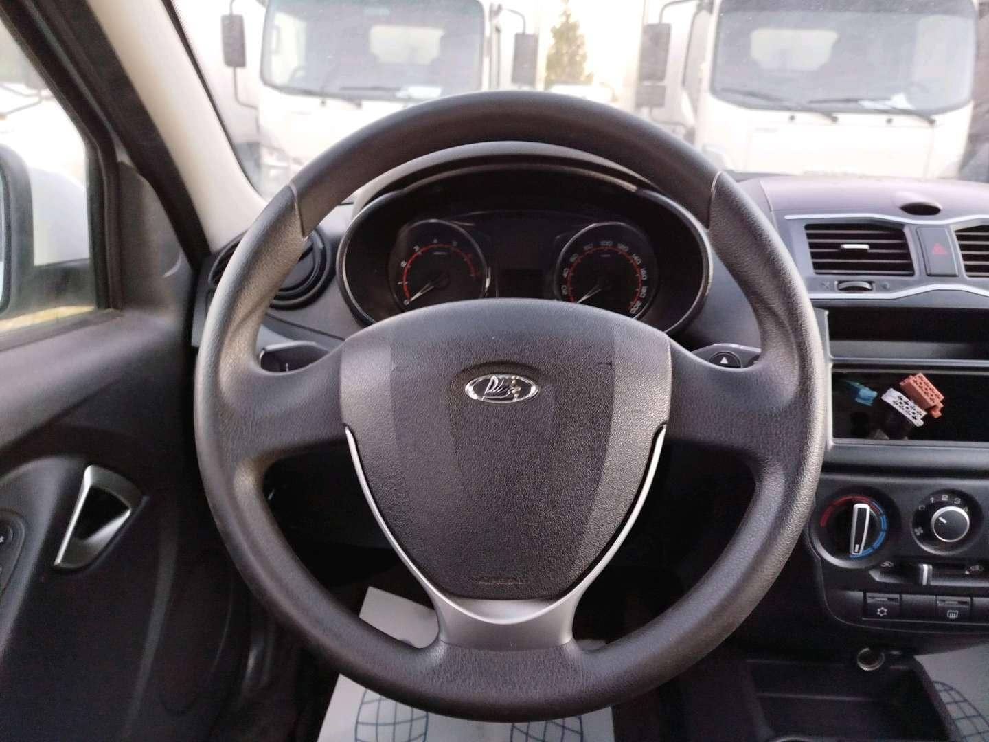 Lada Granta седан,  80 457 км, 2024 года в лизинг