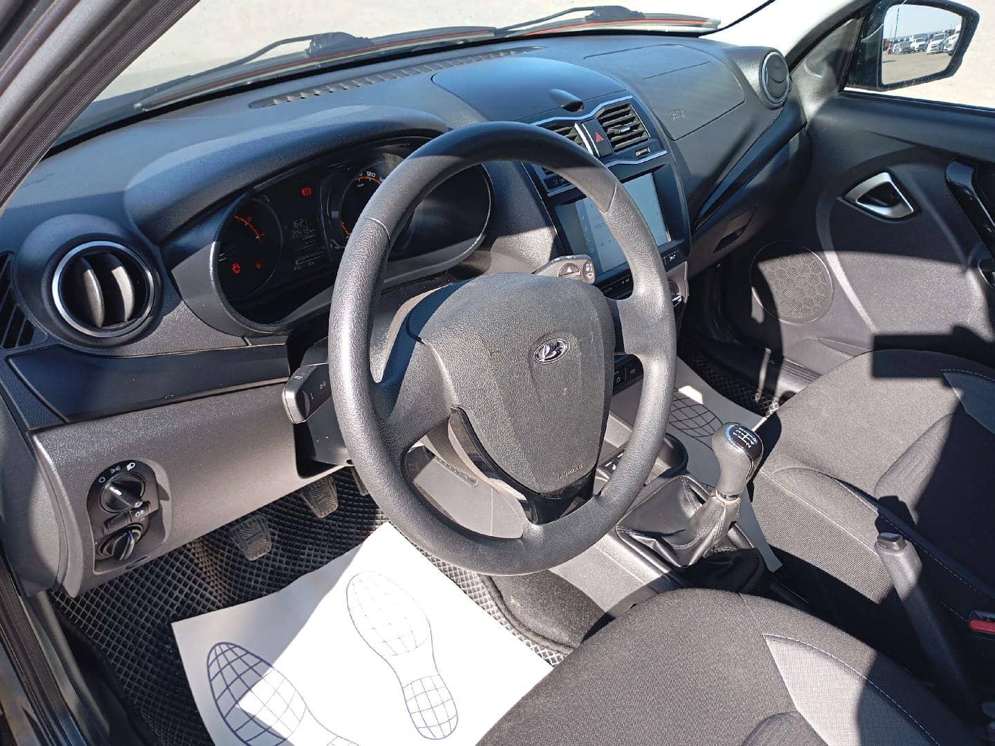 Lada Granta седан,  29 418 км, 2024 года в лизинг
