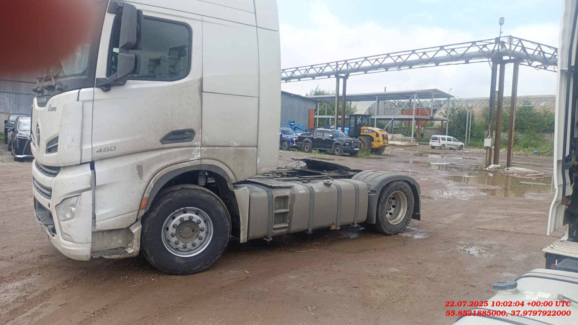 Shacman SX4188YY381,  724 134 км, 2023 года в лизинг