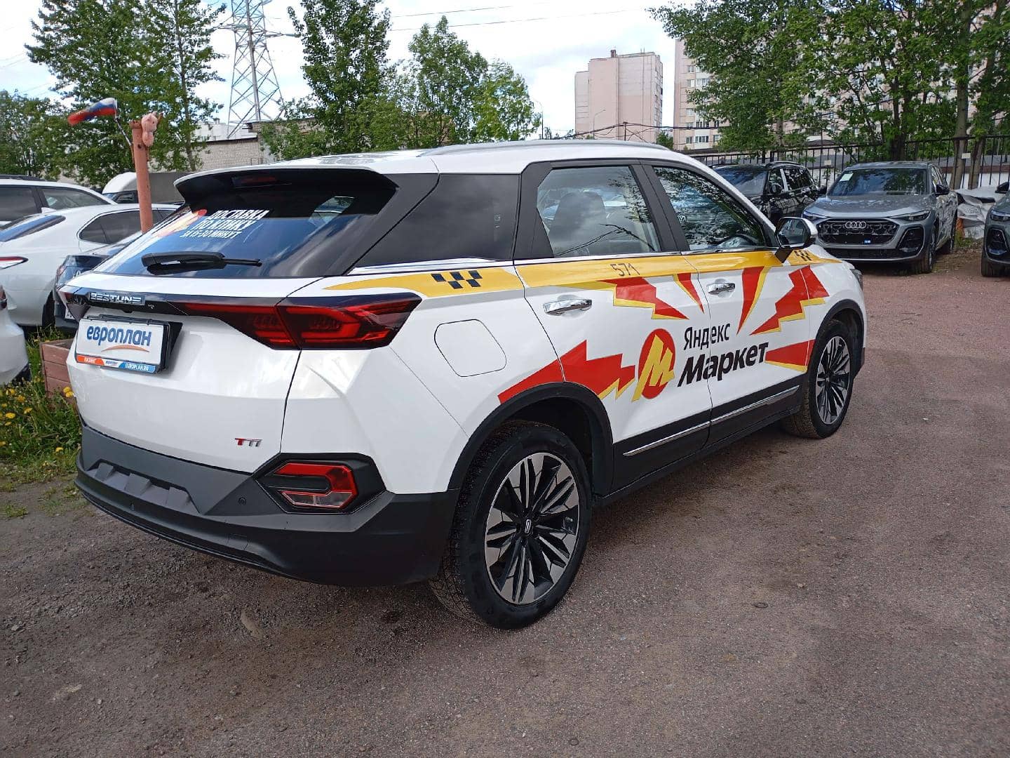 FAW Bestune T77,  117 135 км, 2023 года в лизинг