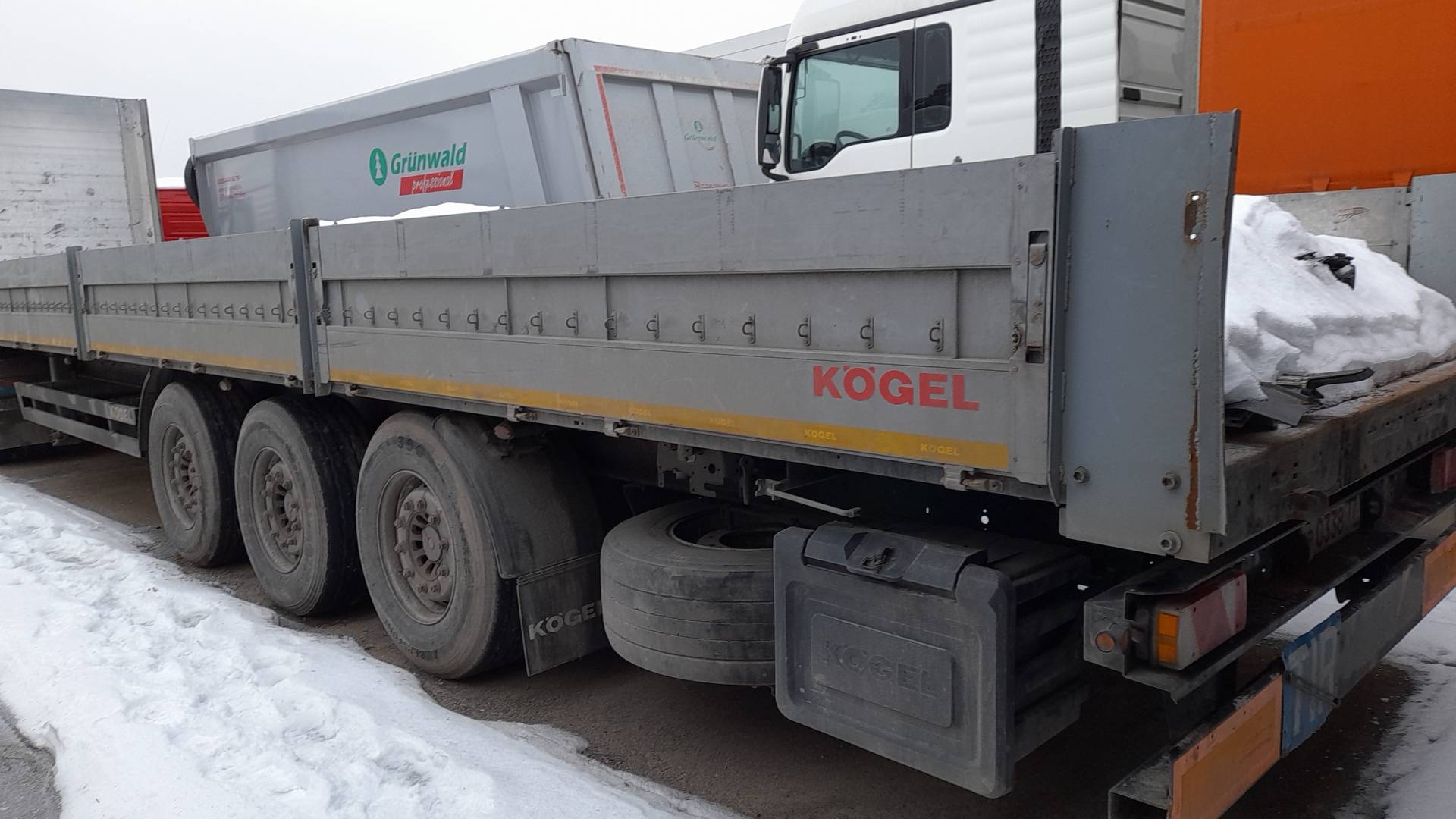KOGEL Шторно-бортовой S24-1 (SNCS24) Лот 000006843