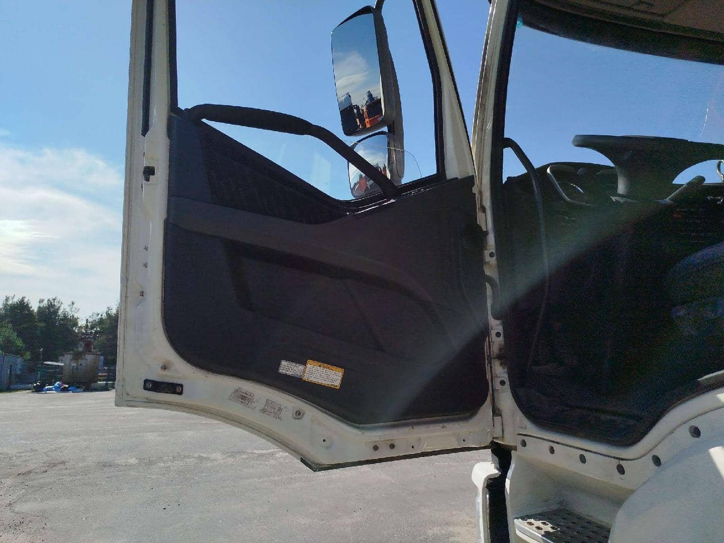 FAW CA3250P66K24L1TE5 6x6,  155 325 км, 2022 года в лизинг