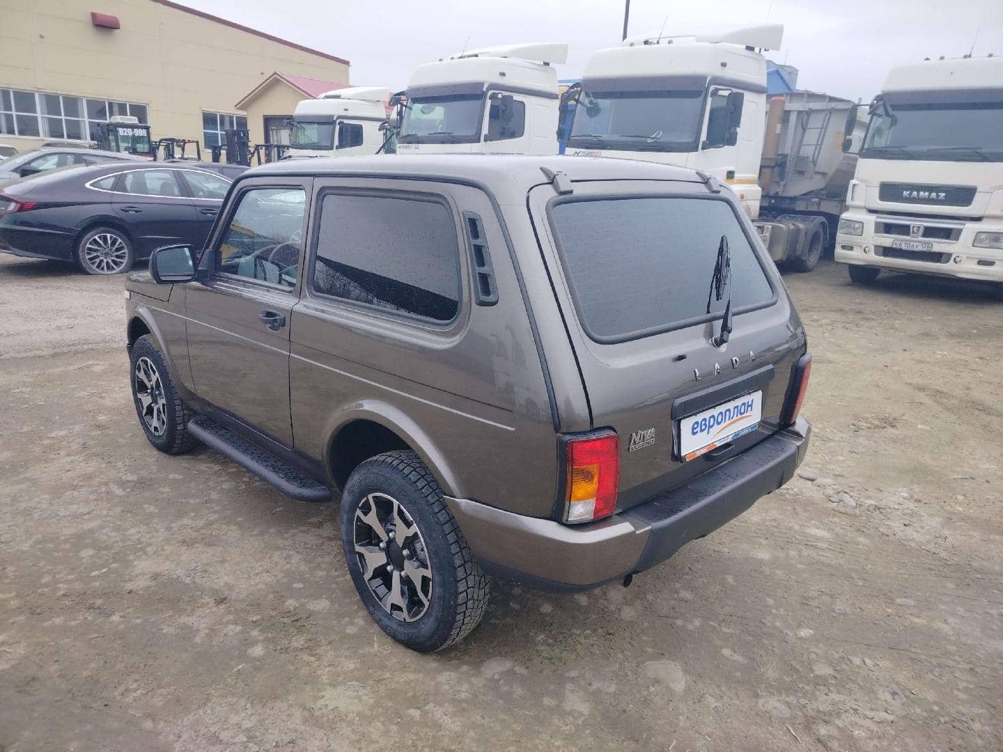 Lada Niva Legend 3 дв,  15 621 км, 2024 года в лизинг