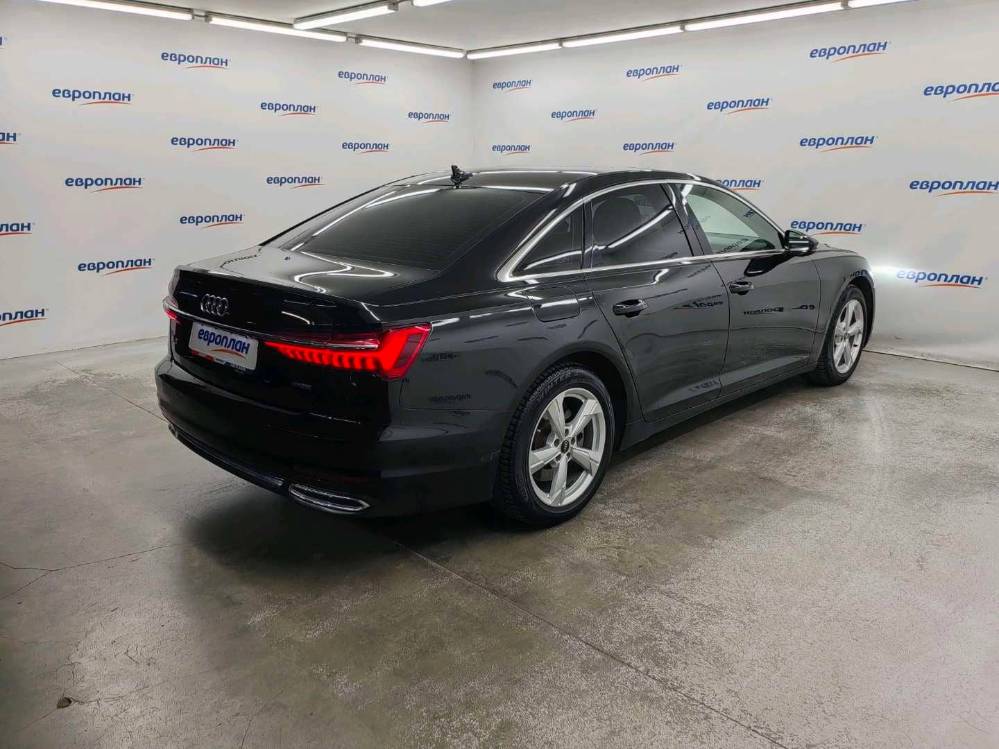 Audi A6,  156 976 км, 2021 года в лизинг