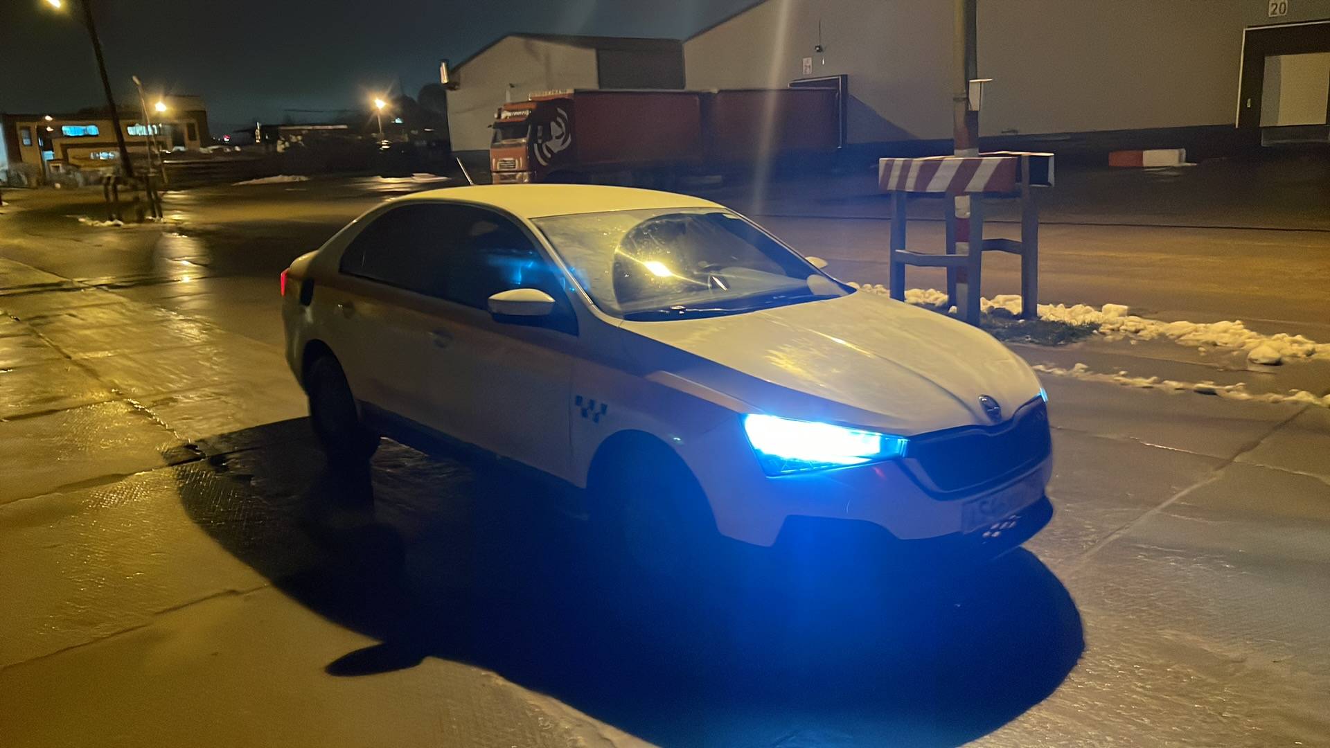 Skoda Rapid,  351 804 км, 2021 года