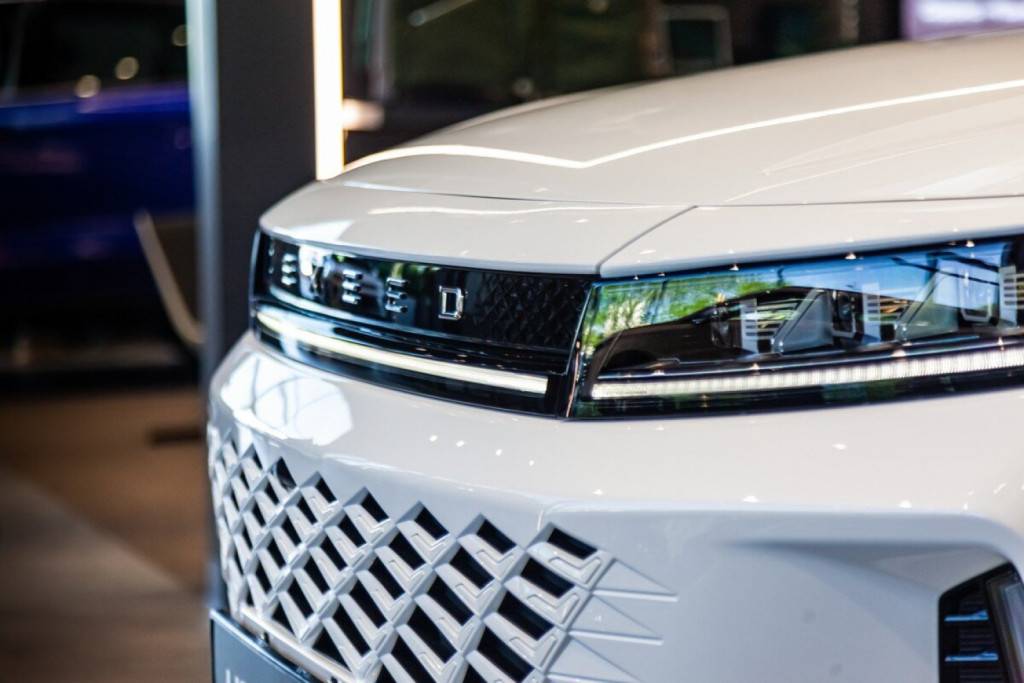 EXEED LX Premium 1.6T 7DCT AWD