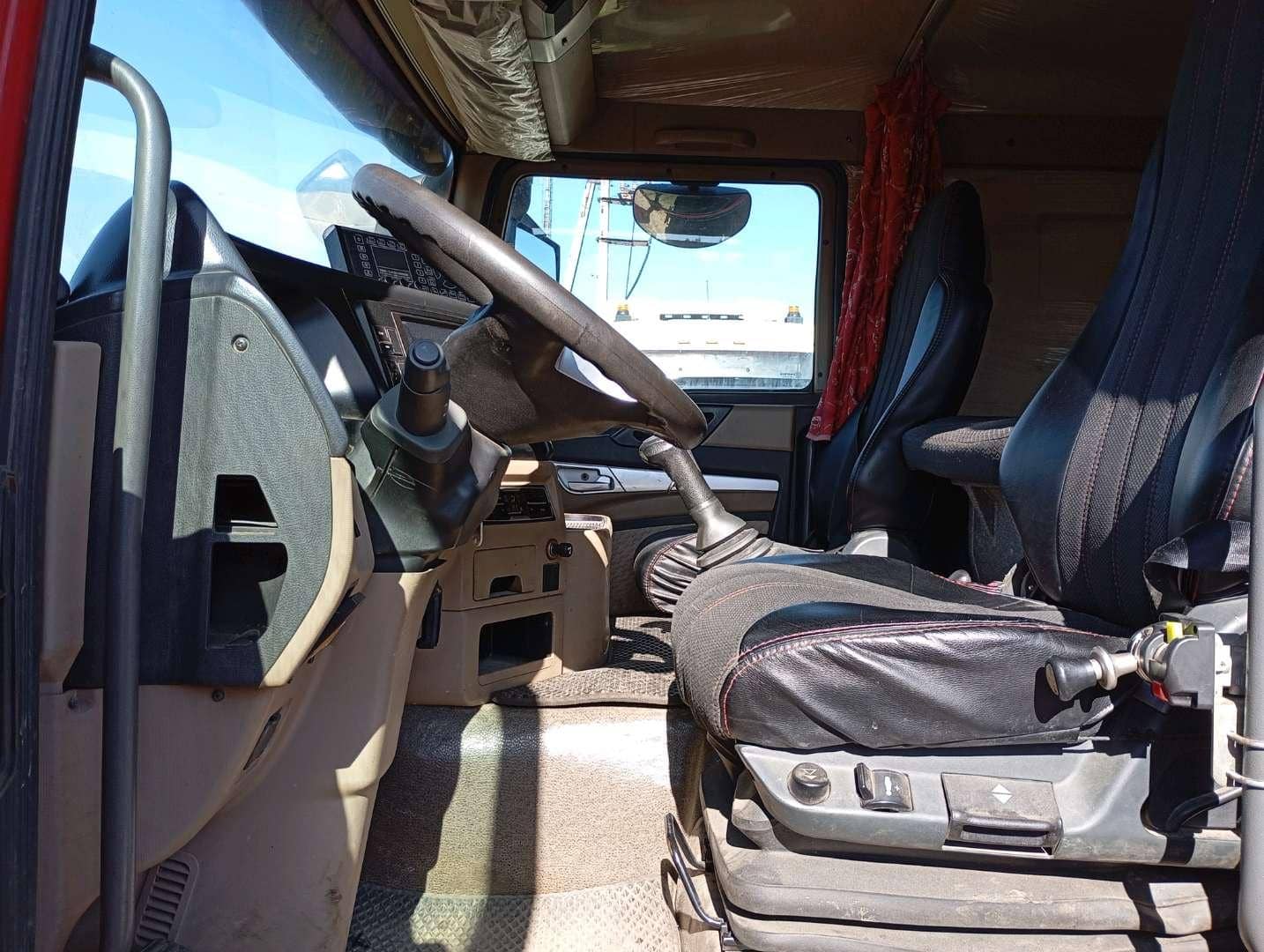 HOWO ZZ3256V384GE 6x4,  145 928 км, 2023 года в лизинг