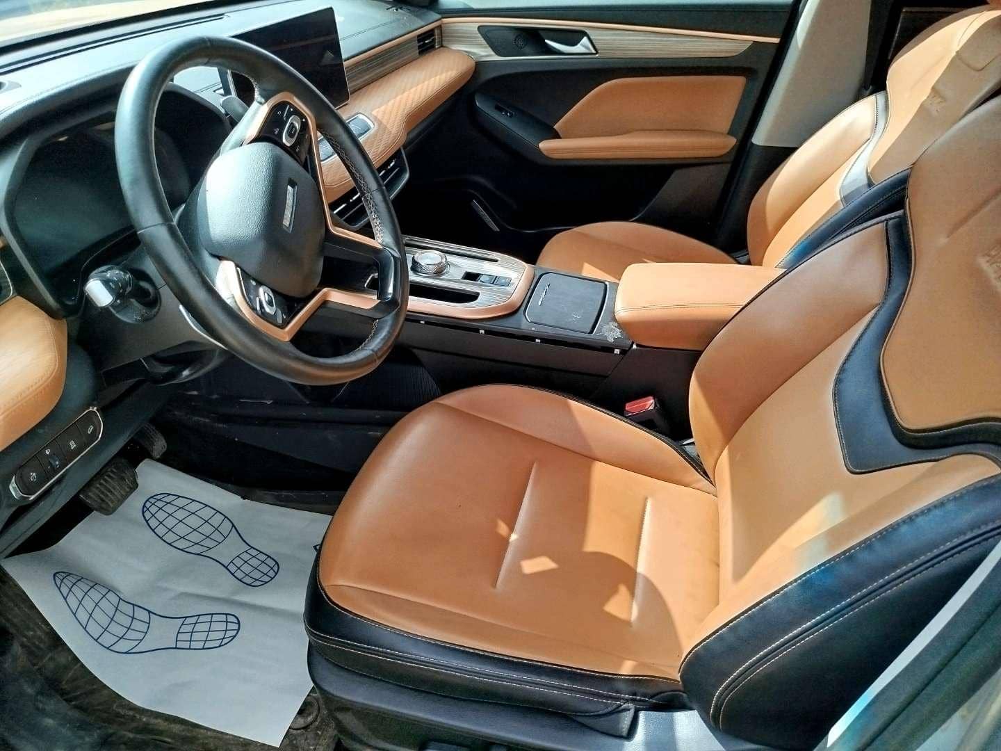 Haval Jolion,  214 909 км, 2023 года в лизинг