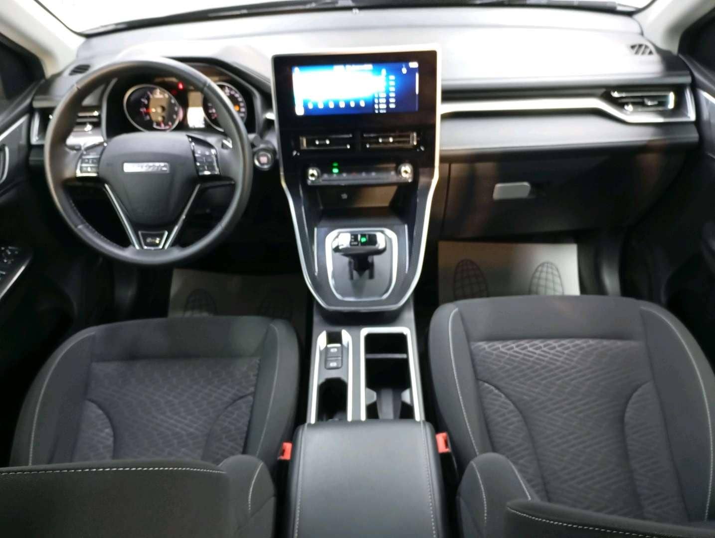 Haval M6,  54 129 км, 2024 года в лизинг
