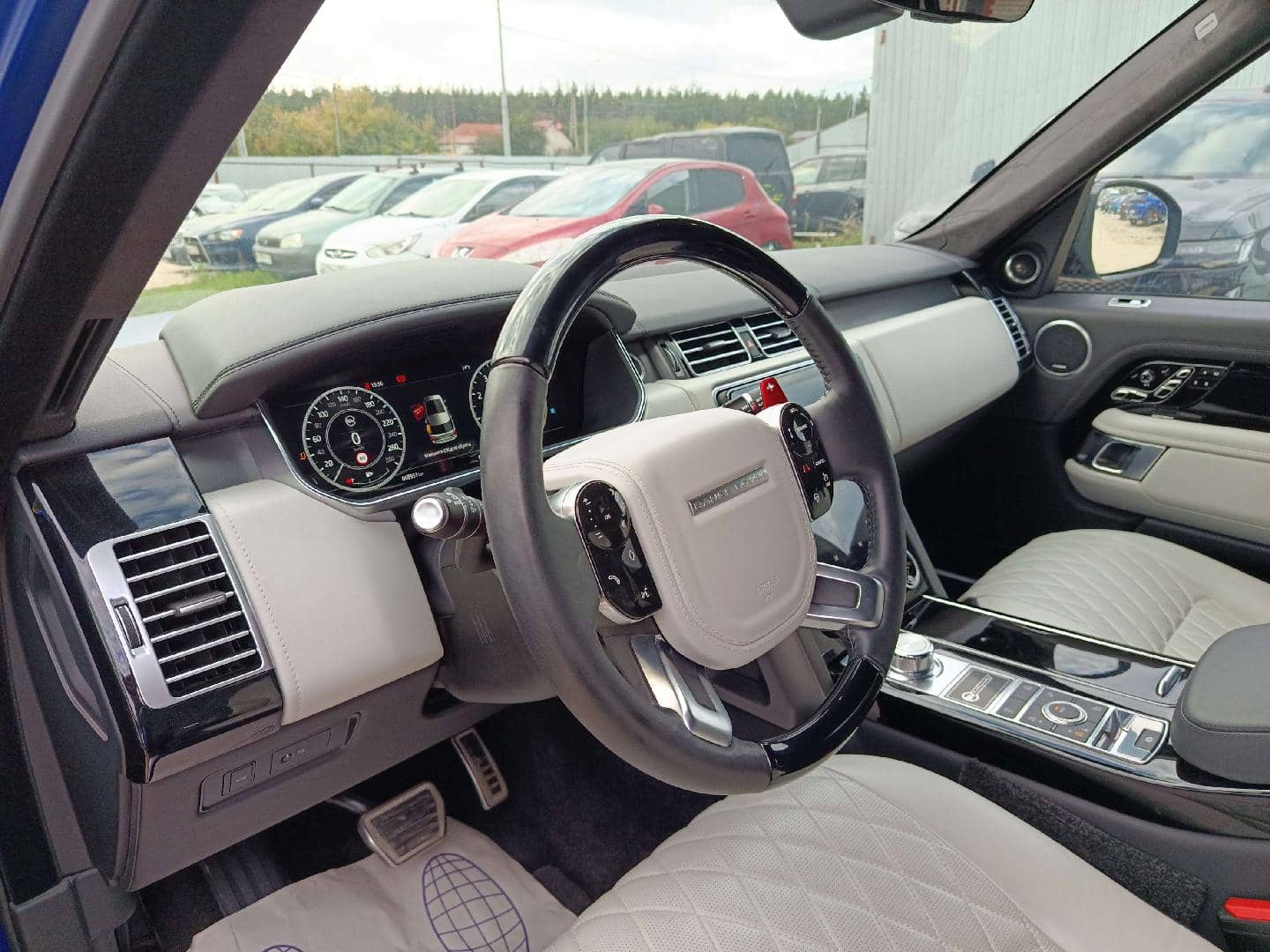 Land Rover Range Rover,  68 931 км, 2019 года в лизинг