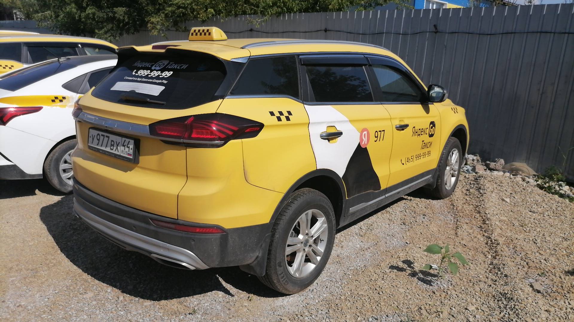 Geely Atlas Pro,  200 000 км, 2022 года в лизинг