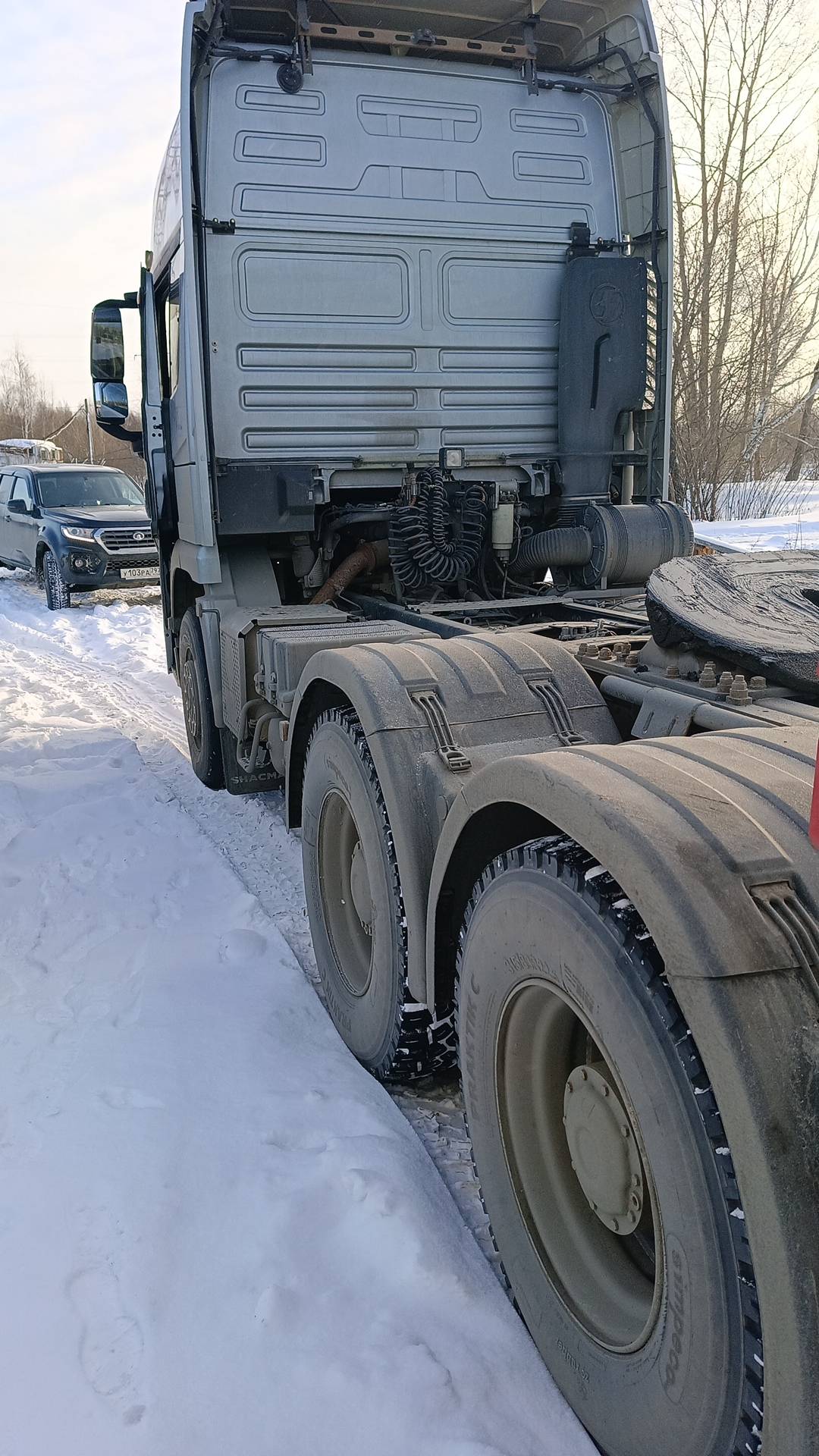 Shacman SX42584V324,  214 146 км, 2023 года в лизинг