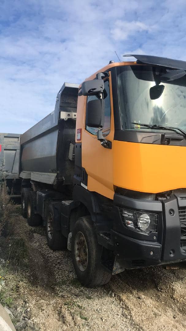 Renault K 430 8X4 (Day cab),  500 000 км, 2020 года в лизинг
