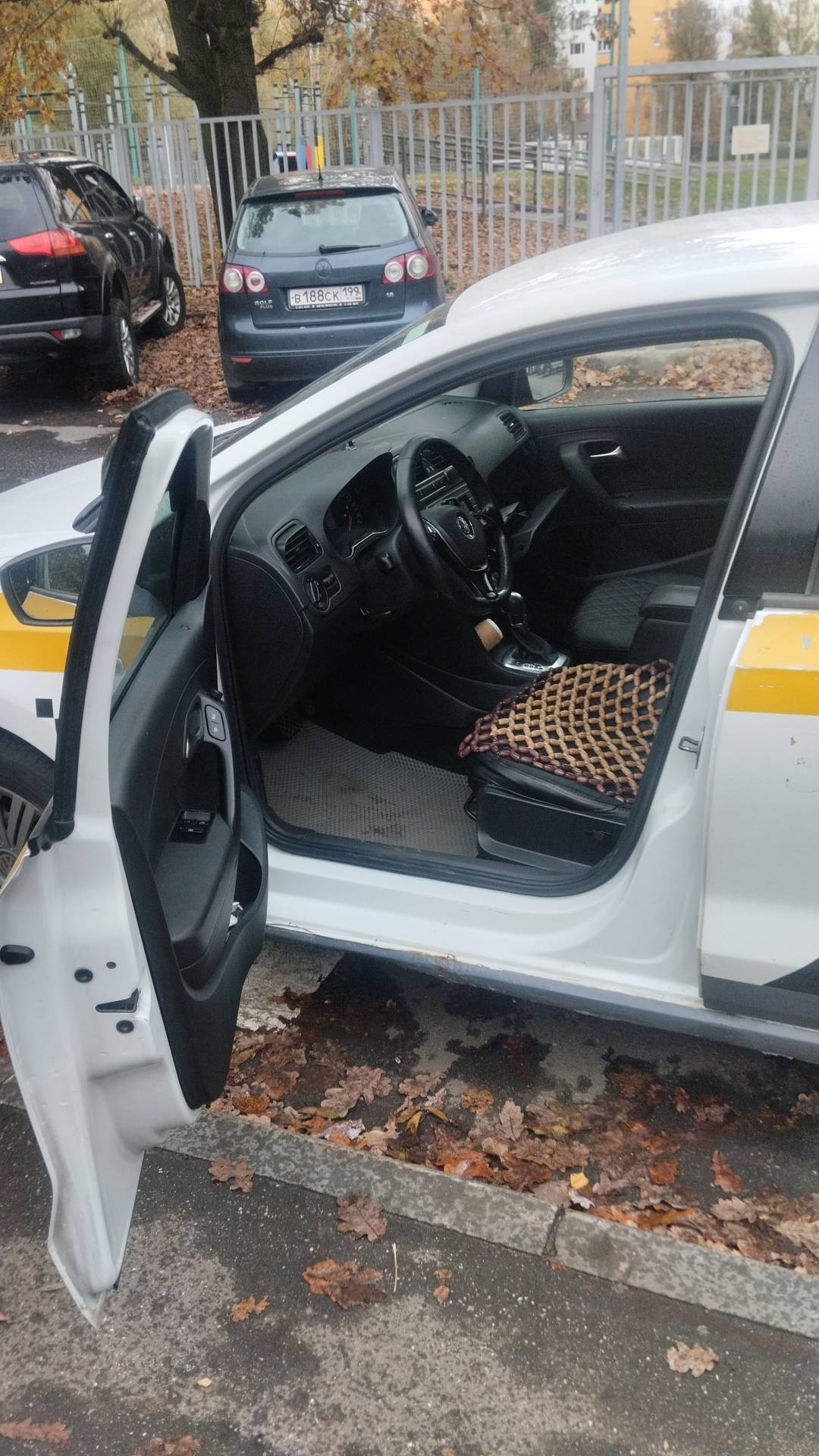 Volkswagen Polo,  326 272 км, 2018 года в лизинг