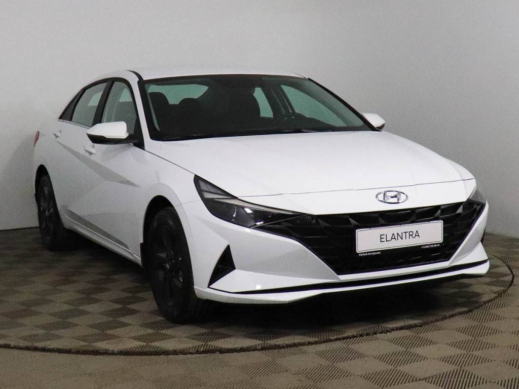 Hyundai Elantra LUXE 1.5 CVT