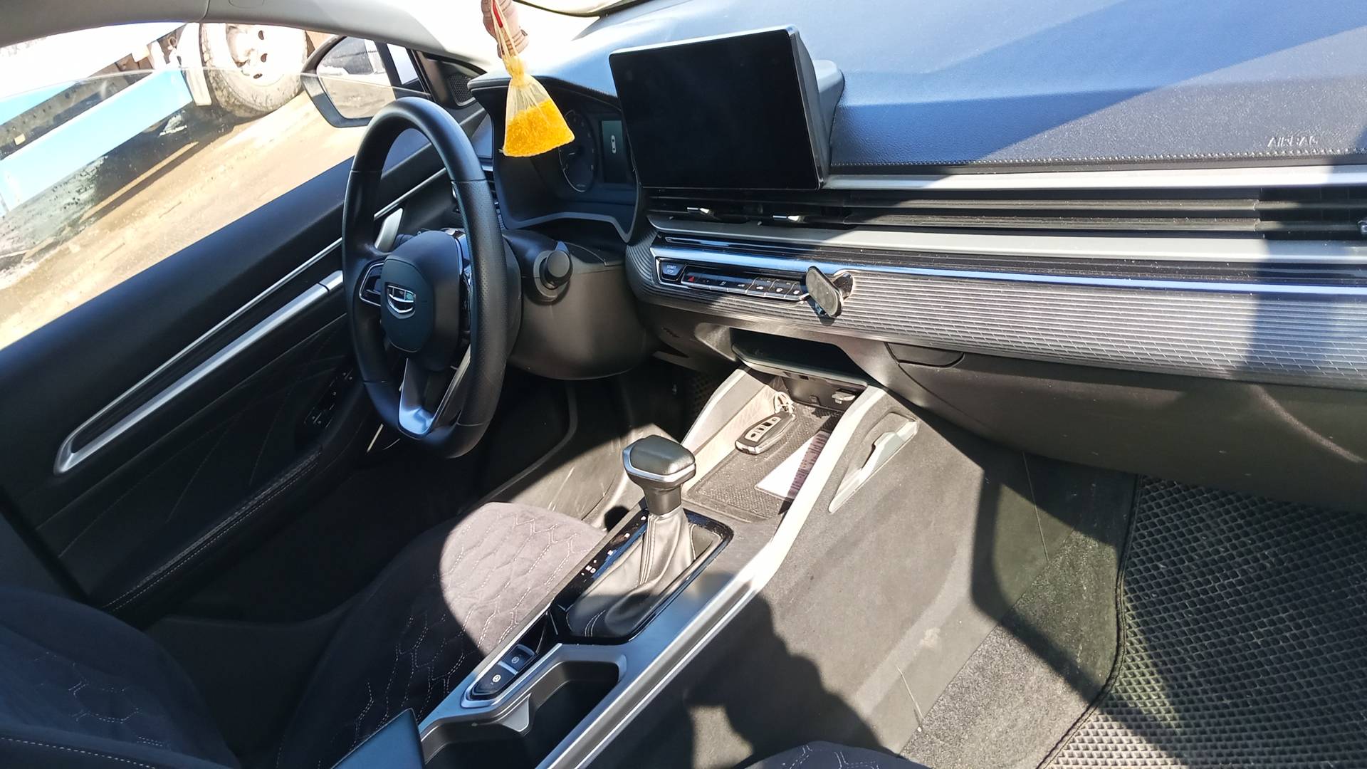 Geely Emgrand,  91 666 км, 2024 года в лизинг