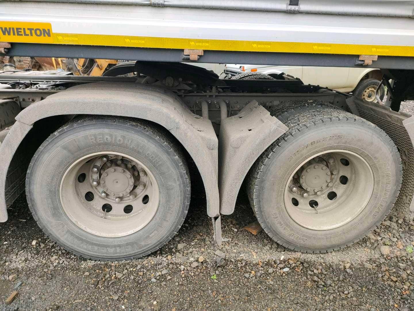 Sitrak С7Н MAX 6×4 ZZ4256V364HE,  242 592 км, 2023 года в лизинг
