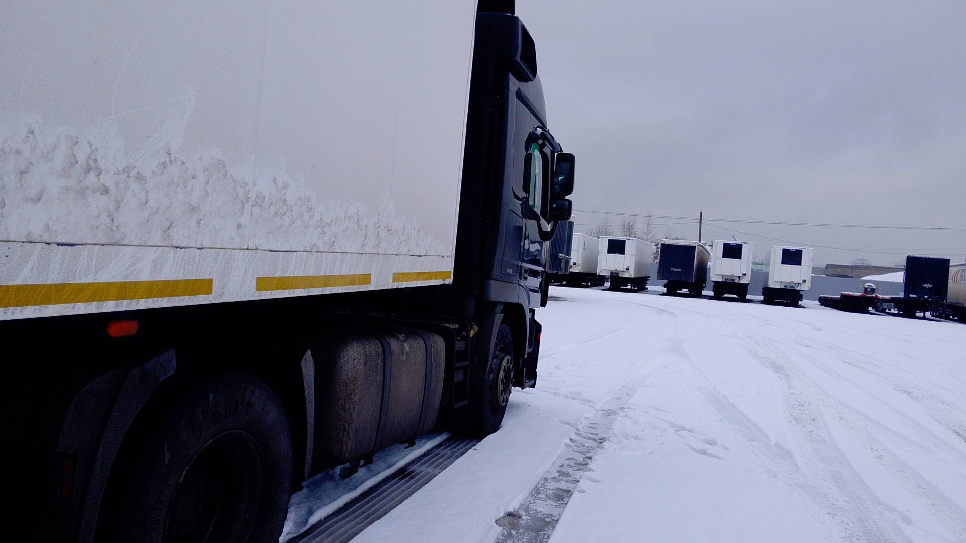 Mercedes-Benz Actros 3 1844 LS 4x2 (L),  834 441 км, 2018 года в лизинг