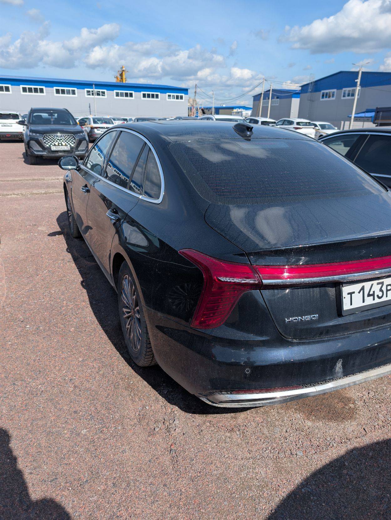 Hongqi H5