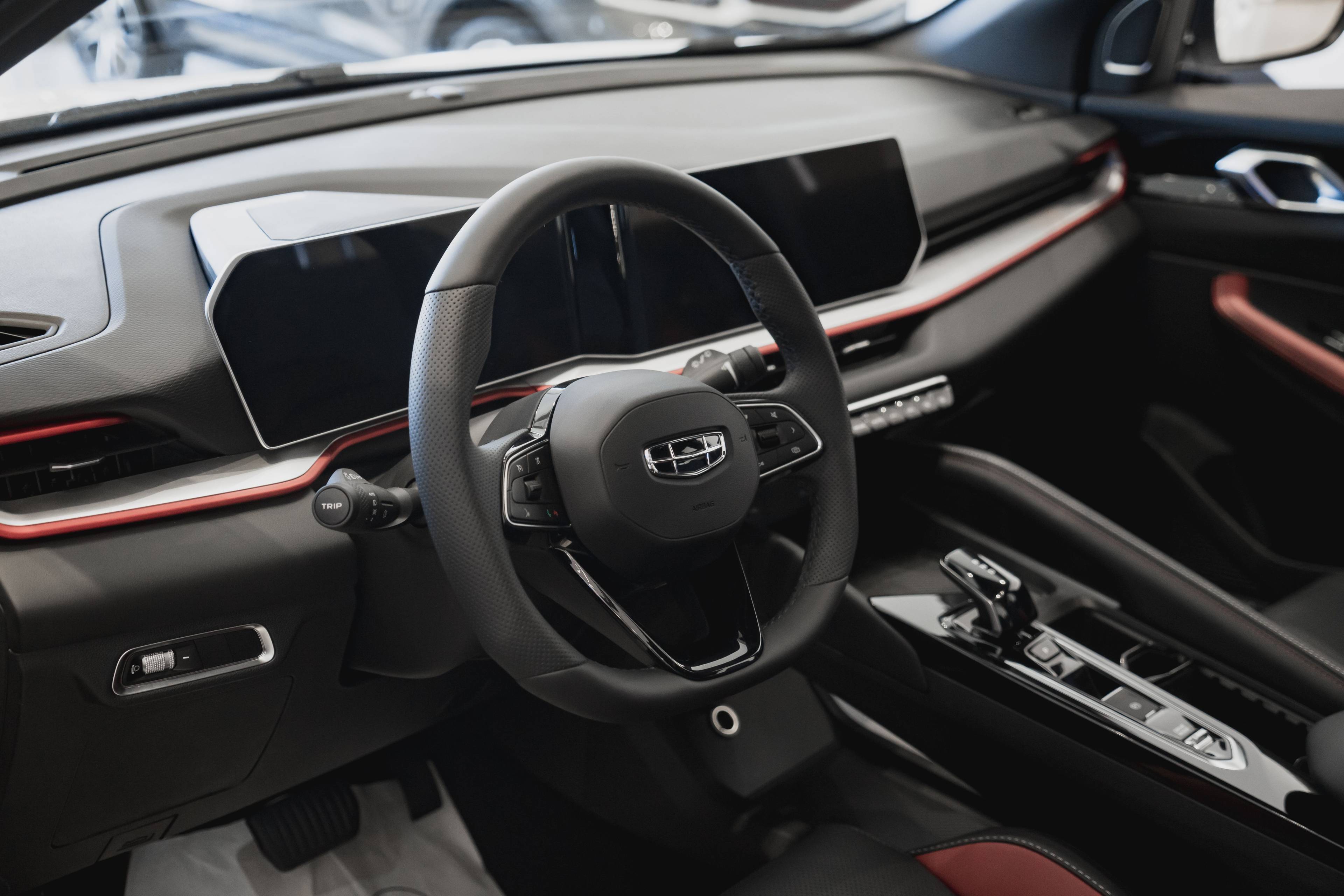 Geely Coolray Luxury 1.5T 7DCT