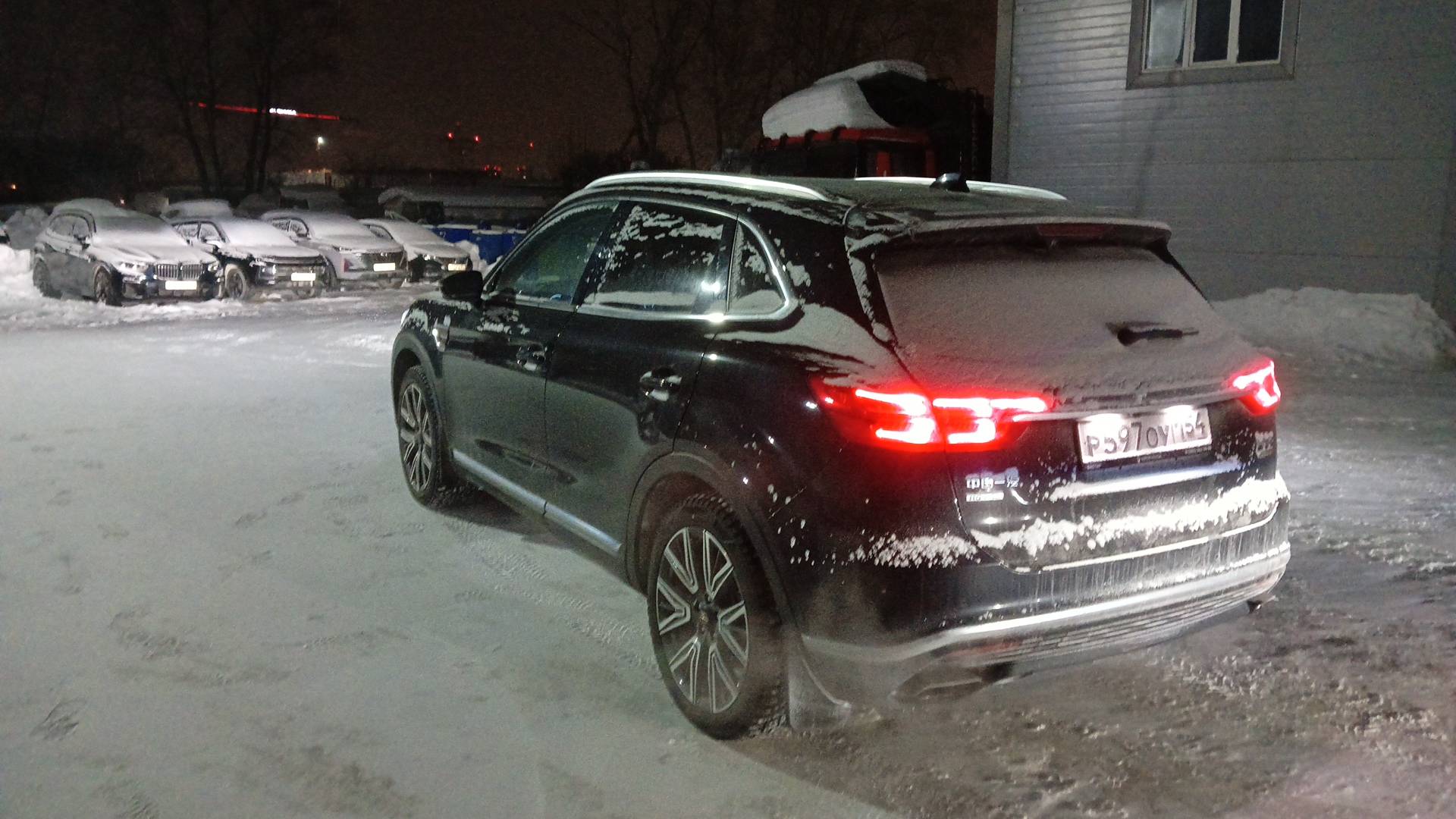 Hongqi HS5,  16 924 км, 2024 года в лизинг