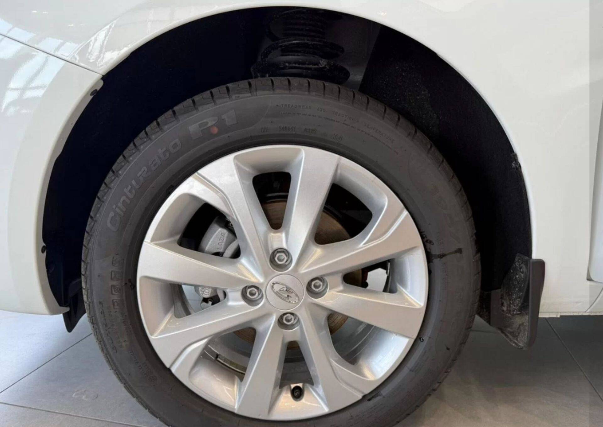 Lada Vesta седан Enjoy 24 1.8 122hp AT